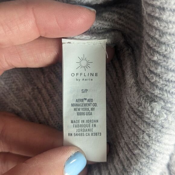 Aerie Offline Cropped Gray Sweater - Picture 7 of 7